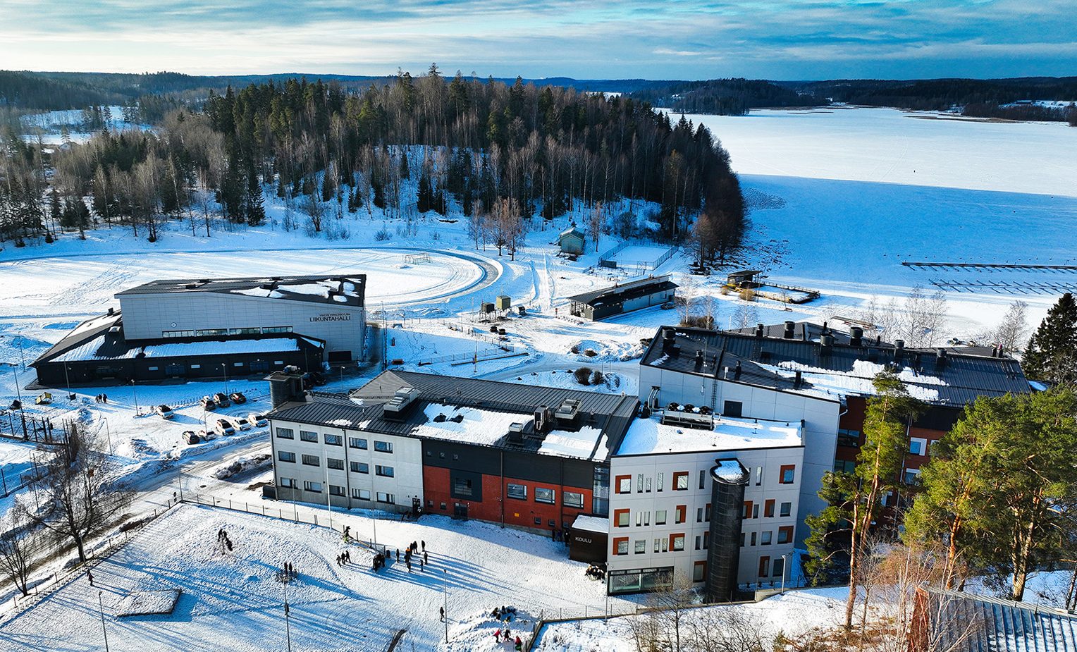 Vihdin kirkonkylän koulukeskus VIHKO - Joenrinne Films